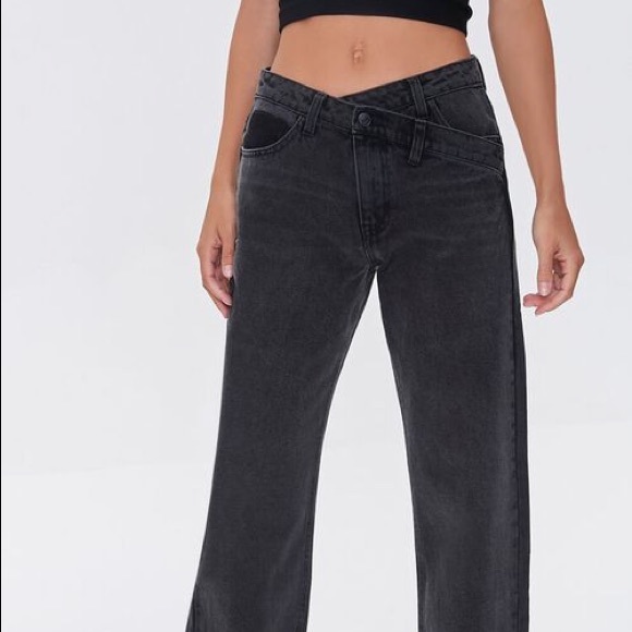 Forever 21 Crisscross Waist 90s Fit Jeans - Picture 4 of 9